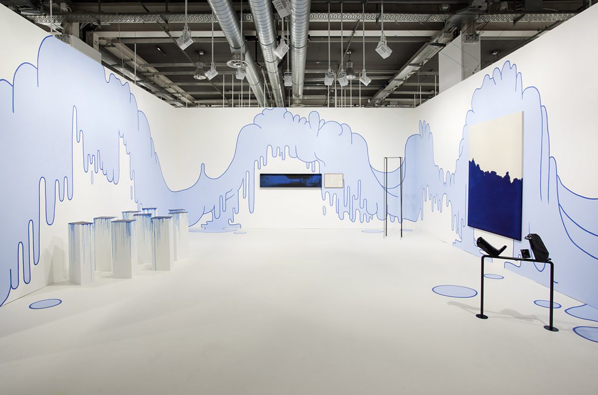 <i>blue blob drip wallpainting</i>, 2014
</br>
installation view, art basel, basel>