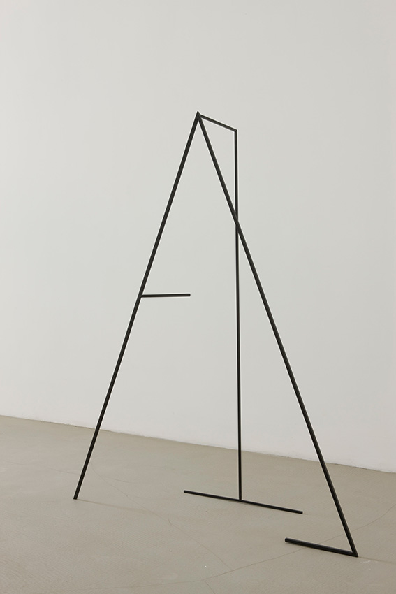 <i>no help with the map</i>, 2010</br>
painted steel</br>140 x 112 x 27 cm