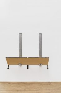 <i>untitled</I>, 2020
</br>
wood, steel
</br>
142,2 x 153,7 x 72,4 cm / 56 x 60.5 x 28.5 in