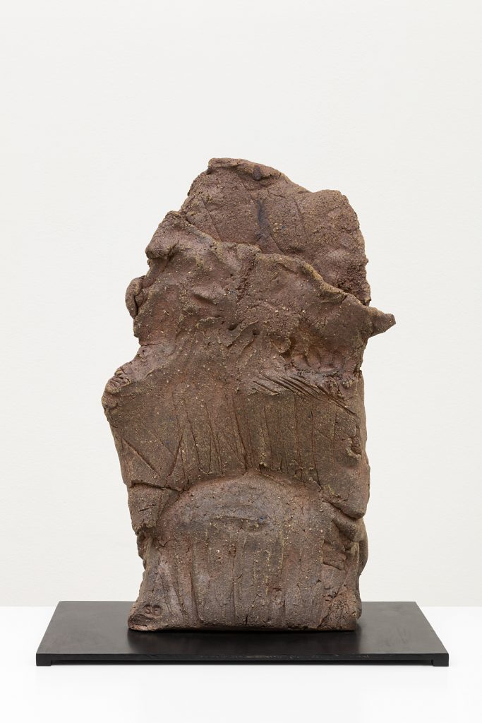 Simone Fattal, <I>stele</I>, 2012
</br>
wood kiln fired stoneware
</br>
63 x 50 x 30 cm / 24.8 x 19.7 x 11.8 in