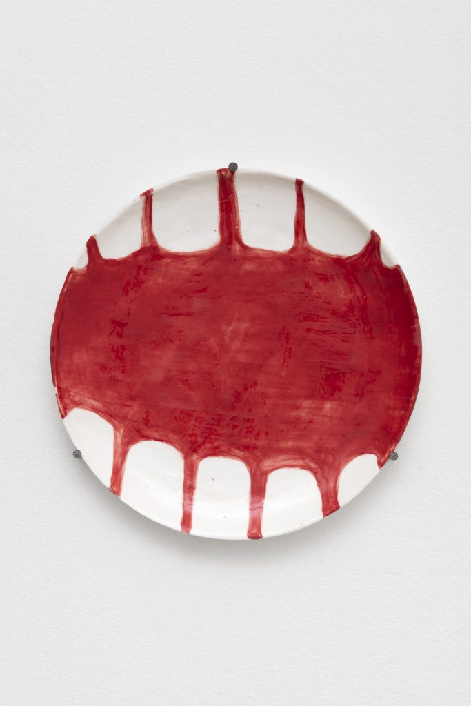 <I>Untitled</I>, 2021
</br>
glazed ceramic</br>
Ø 29,5 cm / 11.6 in
