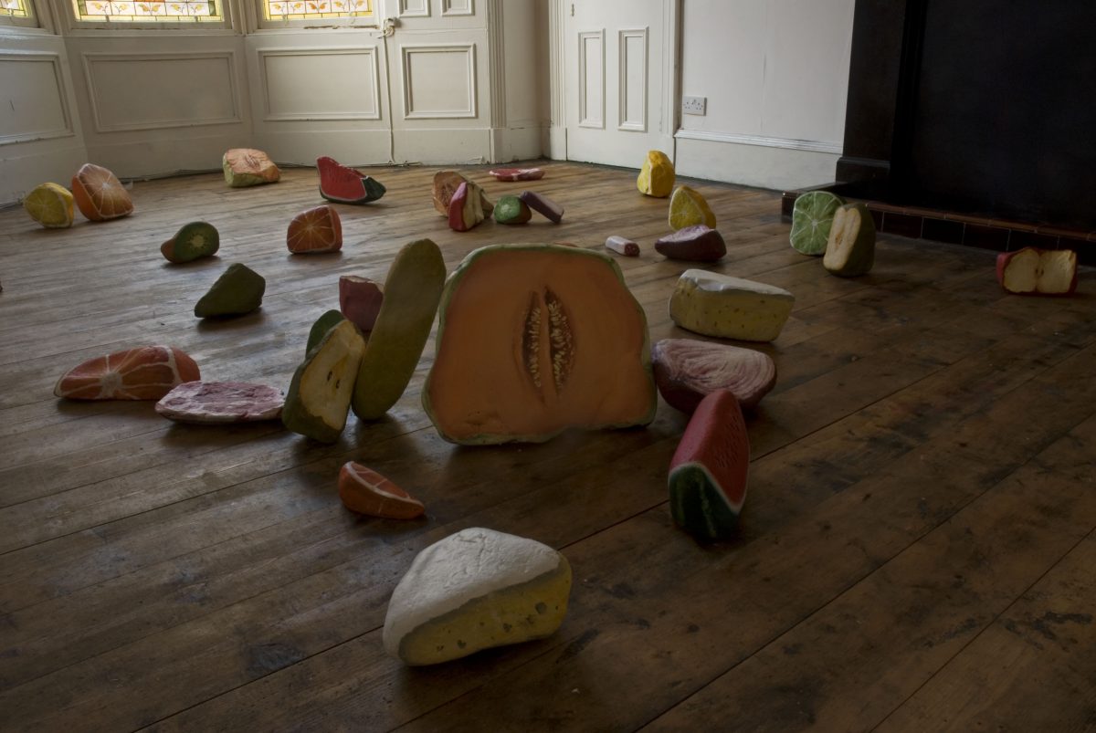<I>Spoons, Elephants and Sausage Rolls</i>, 2010
</br> installation view, Rez-de-chaussée, Glasgow</i>