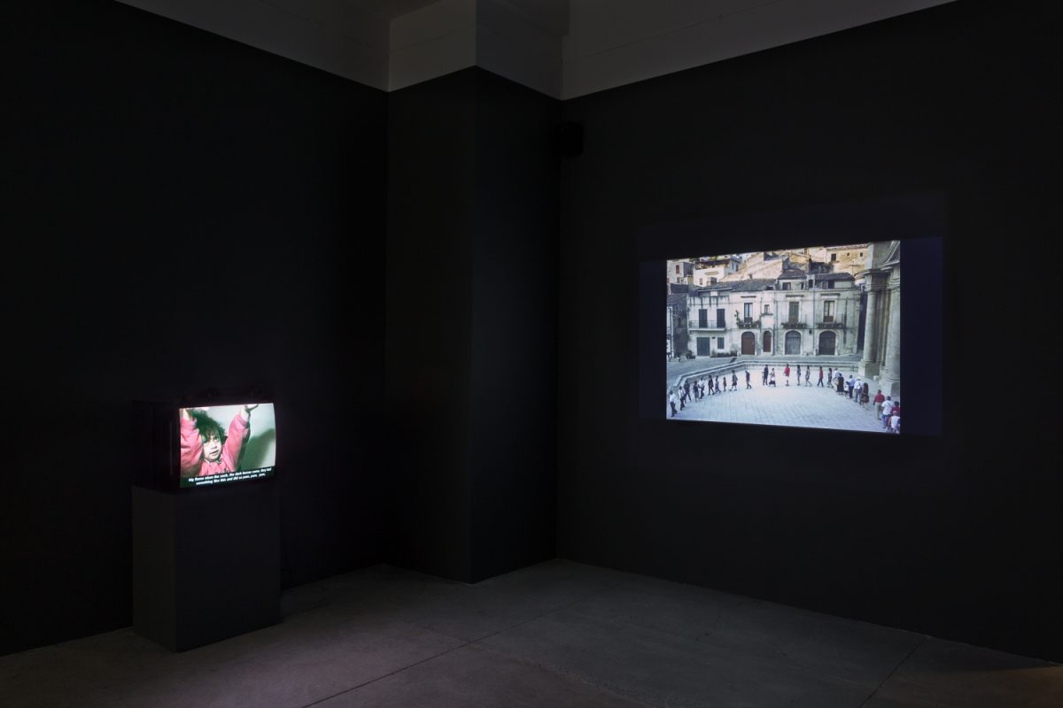 Adrian Paci, <I>The Guardians</i>, 2015
</br> installation view, kaufmann repetto, New York