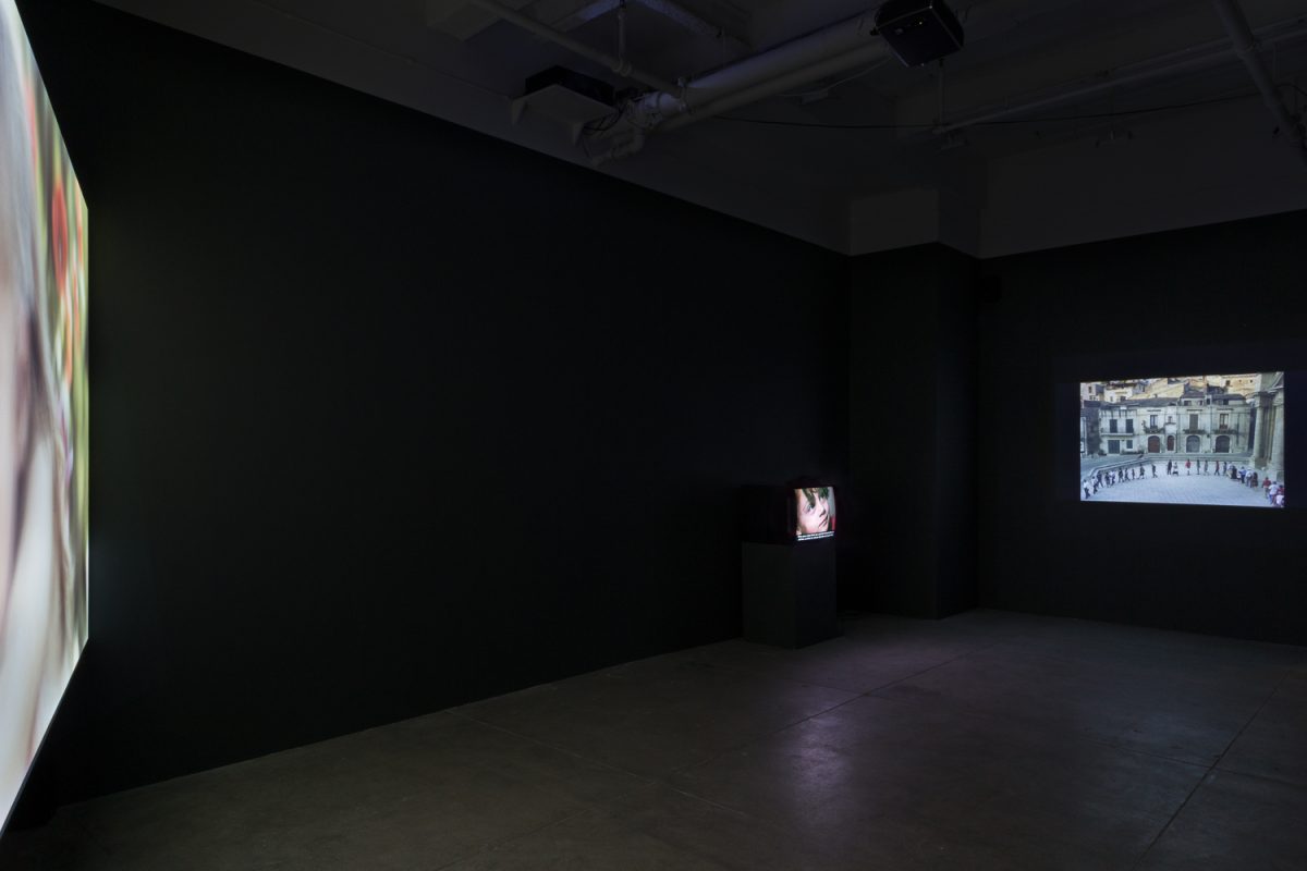 Adrian Paci, <I>The Guardians</i>, 2015
</br> installation view, kaufmann repetto, New York