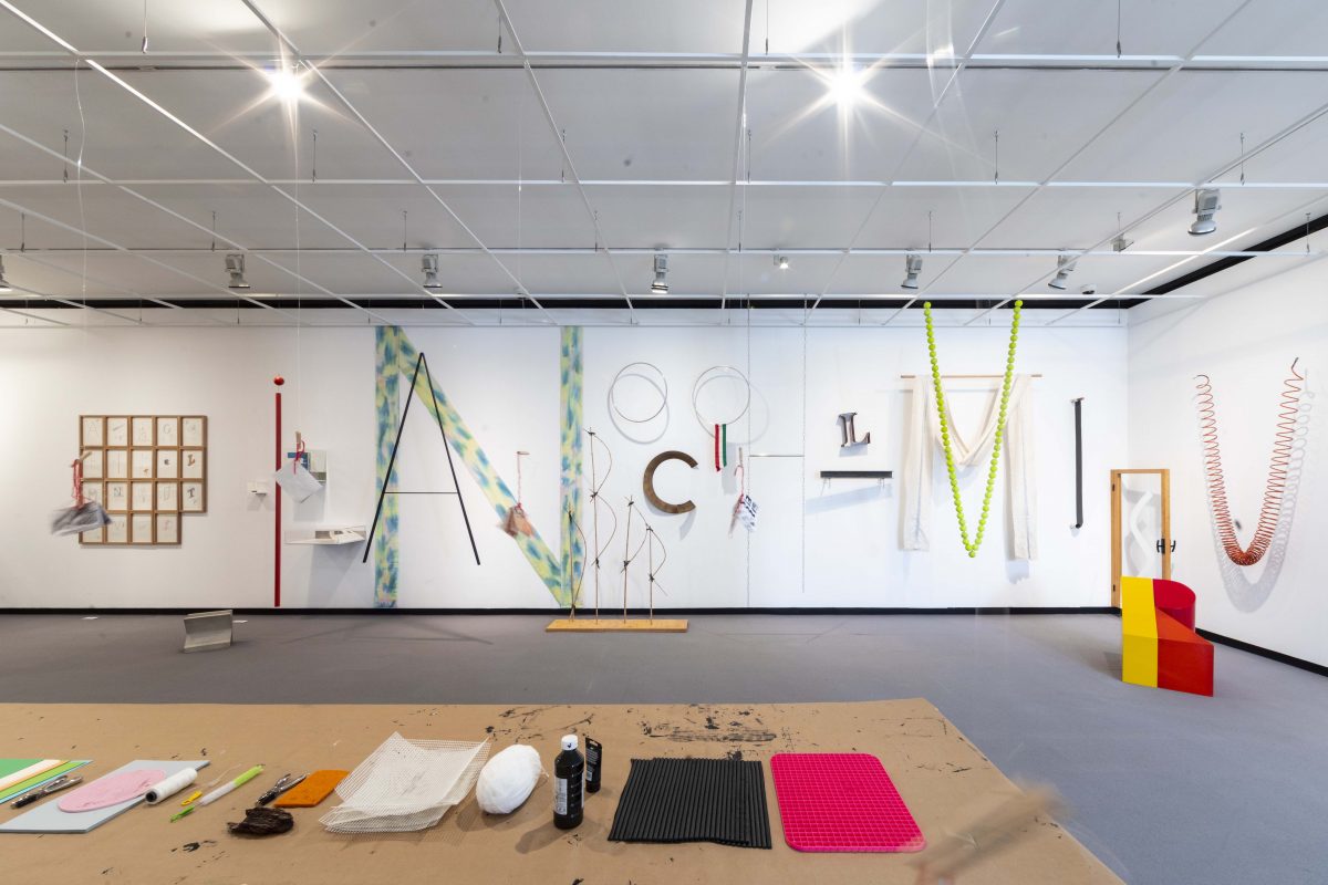 <i>Bruno Munari</i>, 2022
</br> installation view, Fundación Juan March, Madrid