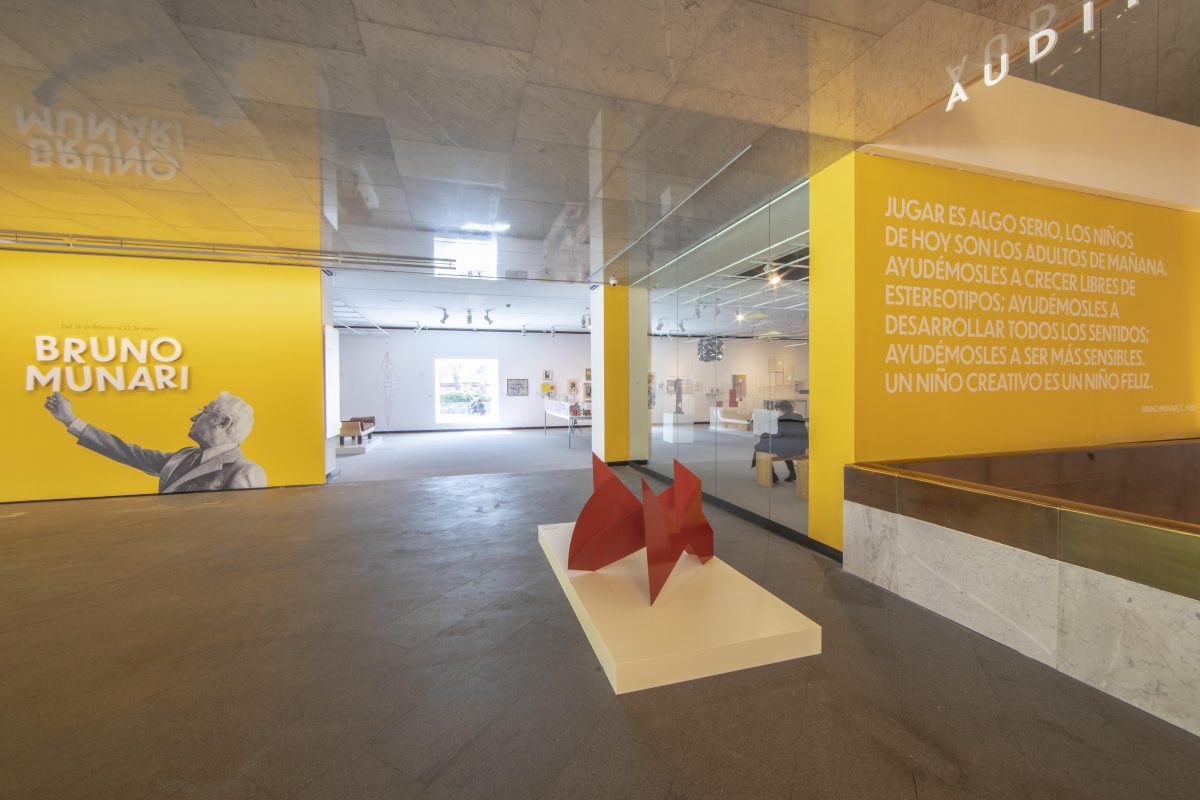 <i>Bruno Munari</i>, 2022
</br> installation view, Fundación Juan March, Madrid>