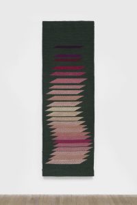 <i>Cactus (from the Bengala series)</i>, 1973-74</br>linen, wool and meraklon</br>
216 x 73 cm / 85.3 x 28.7 in