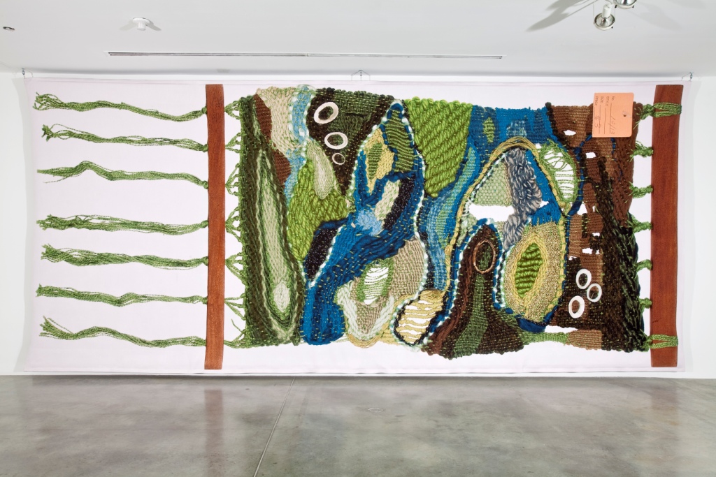 Pae White, <i>Sea Beast</i>, 2010</br>cotton, polyester and Trevira®</br>
290 x 660 cm / 114.1 x 259.8 in