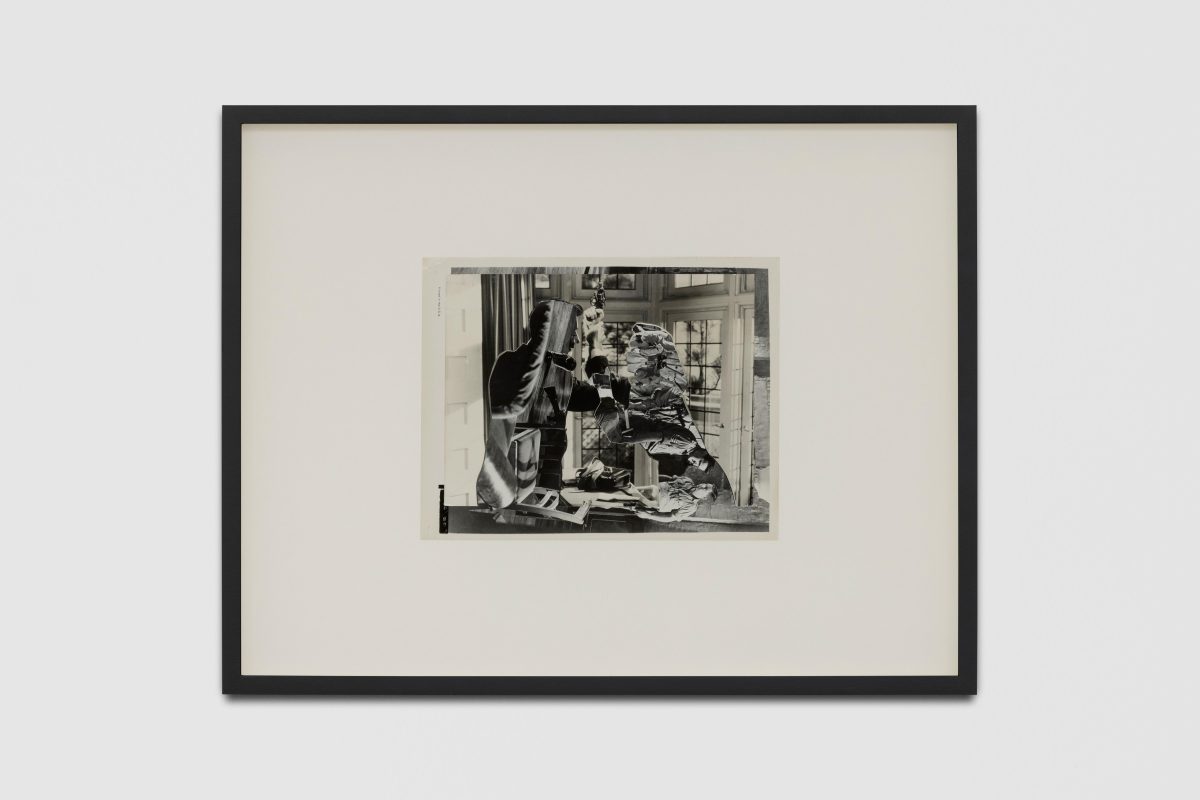 John Stezaker,<i>Untitled</i>, 2022 </br> collage
</br> 42 x 53,5 x 4 cm / 16.5 x 21 x 1.5 in (framed)</br>
39 x 51 cm / 15 x 20 in (unframed)
