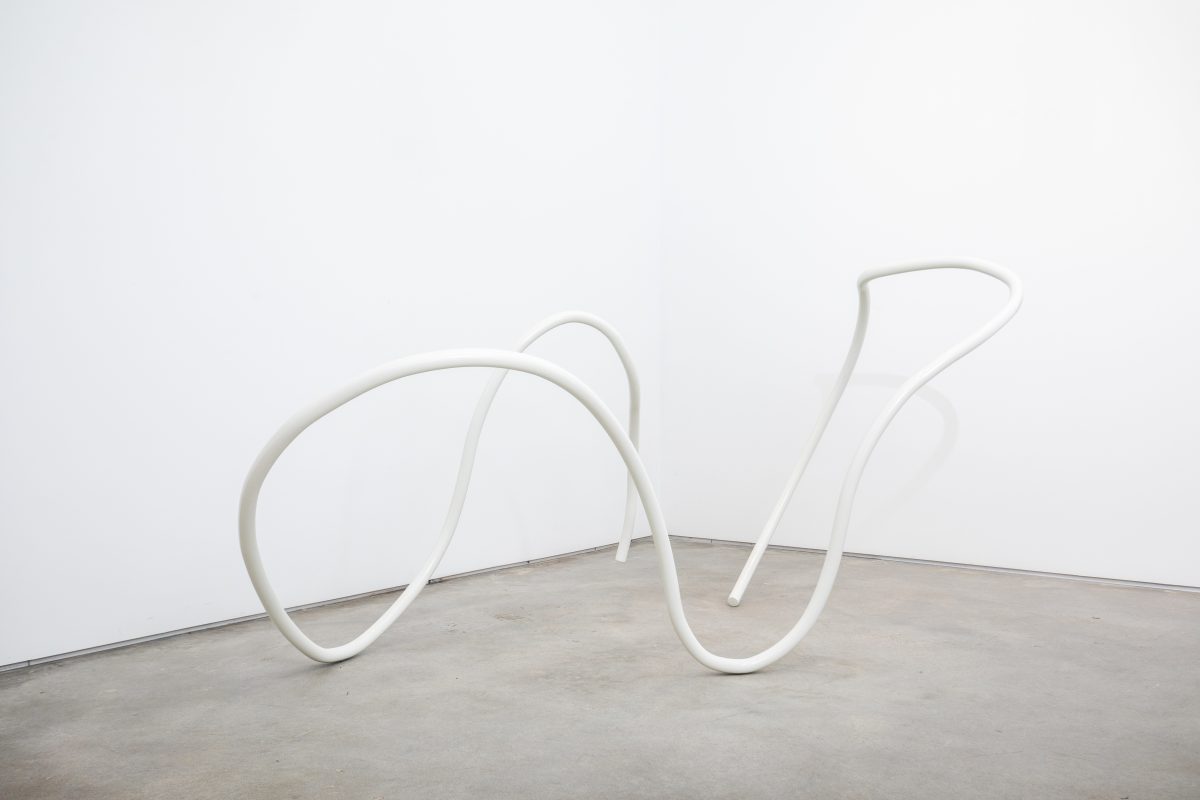 Tomie Ohtake, <i> Untitled</i>, 2013 </br>tubular carbon steel painted with automotive paint</br>115 x 200 x 210 cm / 45.3 x 78.8 x 82.7 in
