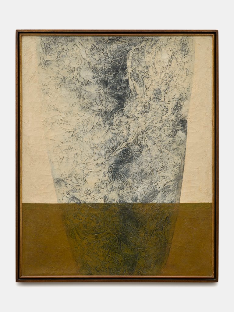 Tomie Ohtake, <i> Untitled</i>, 1969 </br>oil paint on canvas </br>92 x 65 cm / 36.2 x 25.6 in