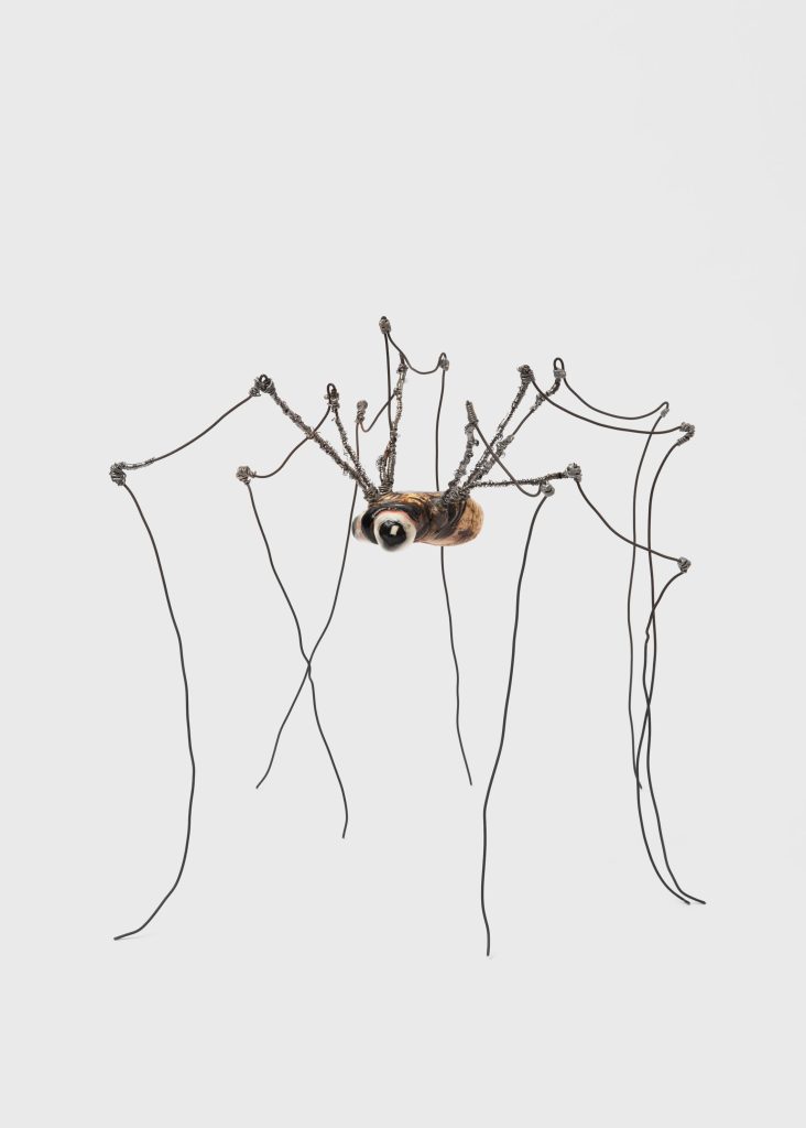 <i>Daddy long legs</i>, 2022 </br> porcelain and metal </br> 24,1 x 25,4 x 30,5 cm / 9.5 x 10 x 12 in>