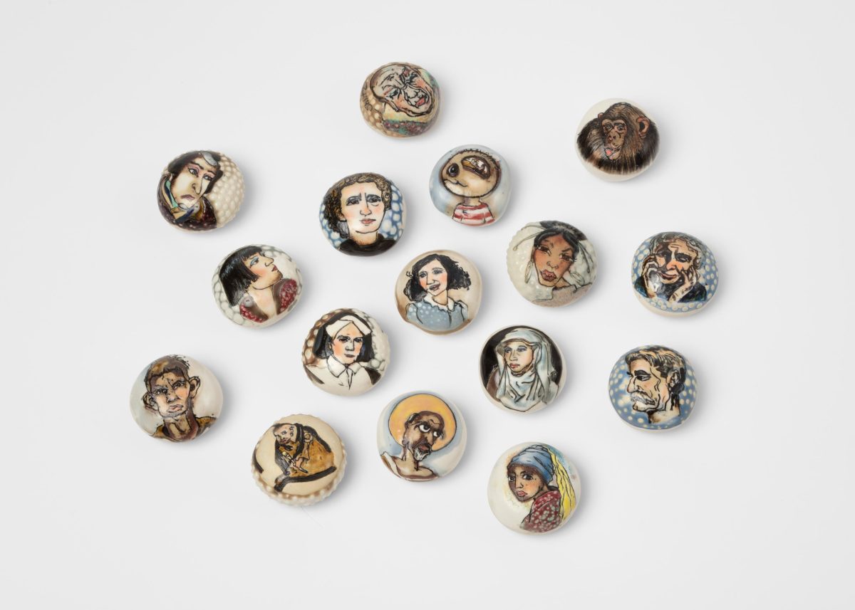 Skuja Braden, <i>
16 portrait buttons </i></br>porcelain</br>5 x 5 x 3 cm / 2 x 2 x 1 in each button