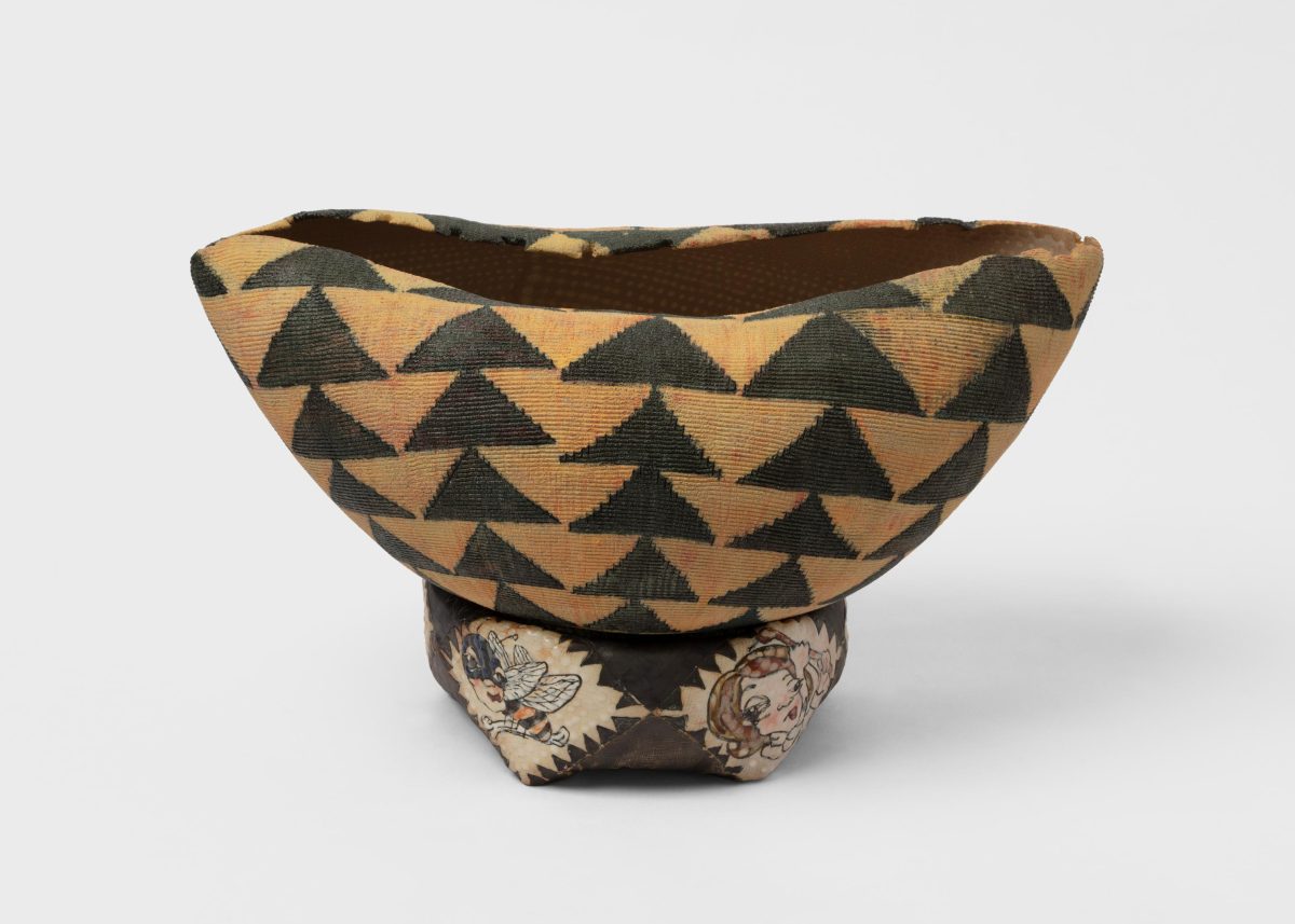 Skuja Braden, <i>
Napoleon Dowery Basket</i>, 2008</br>porcelain
bowl 21,6 x 29,2 x 29,2 cm / 8.5 x 11.5 x 11.5 in </br>
porcelain pillow 8,9 x 21,6 x 21,6 cm / 3.5 x 8.5 x 8.5 in