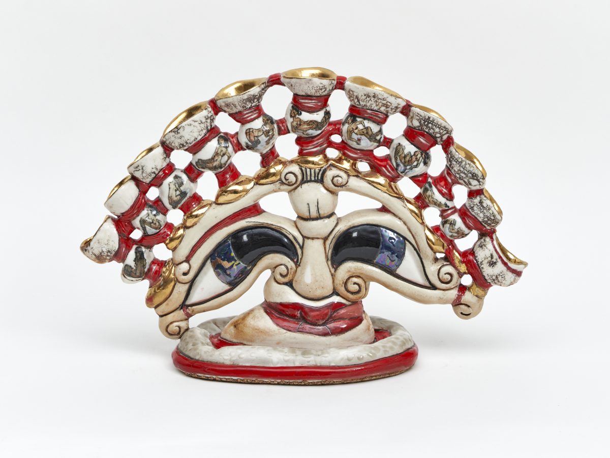 <i> Šmakovfka candlabre</i>, 2019</br> porcelain </br>28 x 42 x 15 cm / 11 x 16.5 x 6 in>