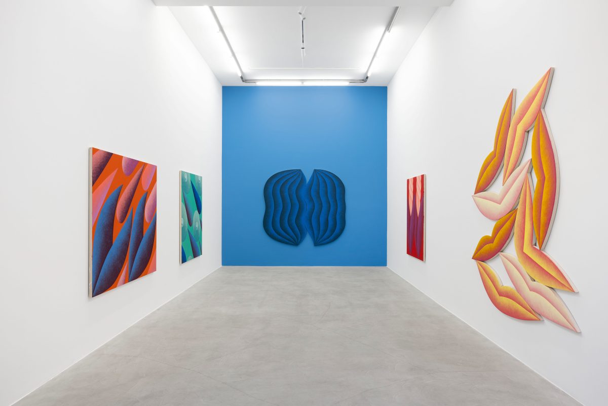 <i>separation anxiety</I>, 2024</br>
installation view, kaufmann repetto milan