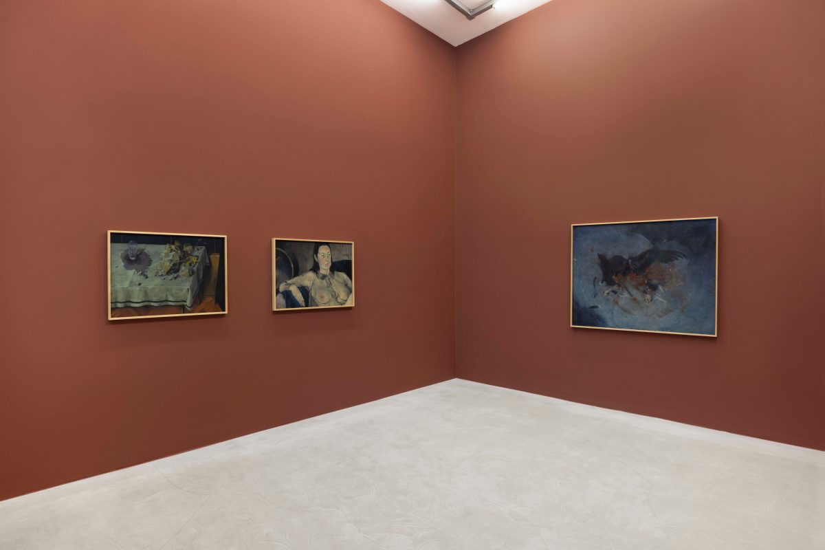 <i>the sky is black and golden and the moon is shining red, </i> 2025 </br>
installation view, kaufmann repetto, milan</br>