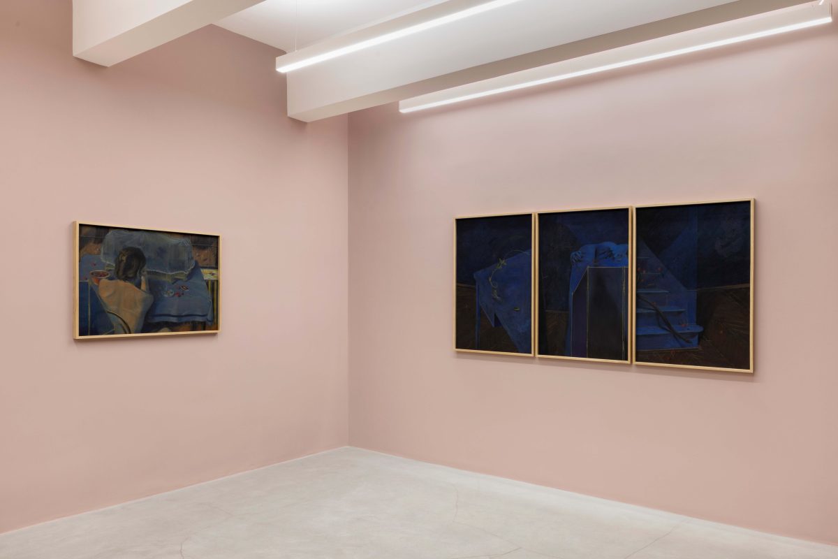 <i>the sky is black and golden and the moon is shining red, </i> 2025 </br>
installation view, kaufmann repetto, milan</br>