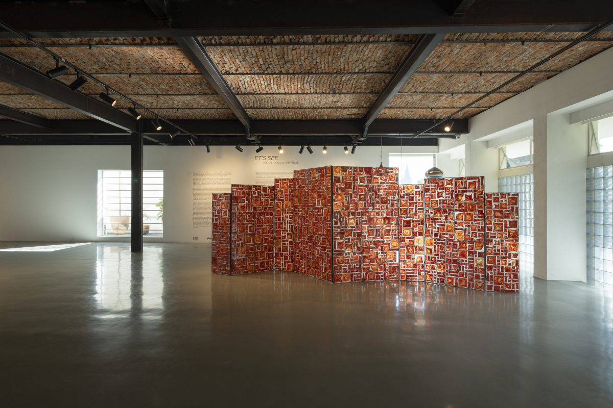 <i>Let's See</I>, 2025</br>
installation view, Plataforma de Arte Contemporaneo, Guadalajara</br>>