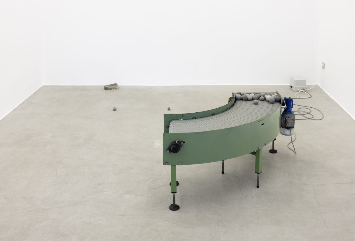 <i>Days of Inertia,</i> 2025 </br>
installation view, kaufmann repetto, Milan</br>