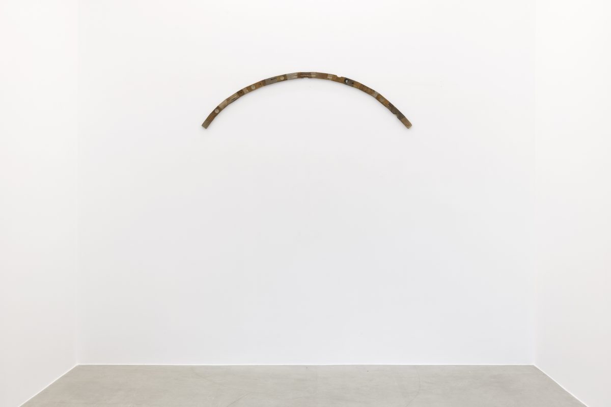 <i> Bubble Cult (Porta),</i> 2025 </br>
wooden spirit levels </br> 55 x 200 x 3.5 cm / 21.7 x 78.7 x 1.3 in