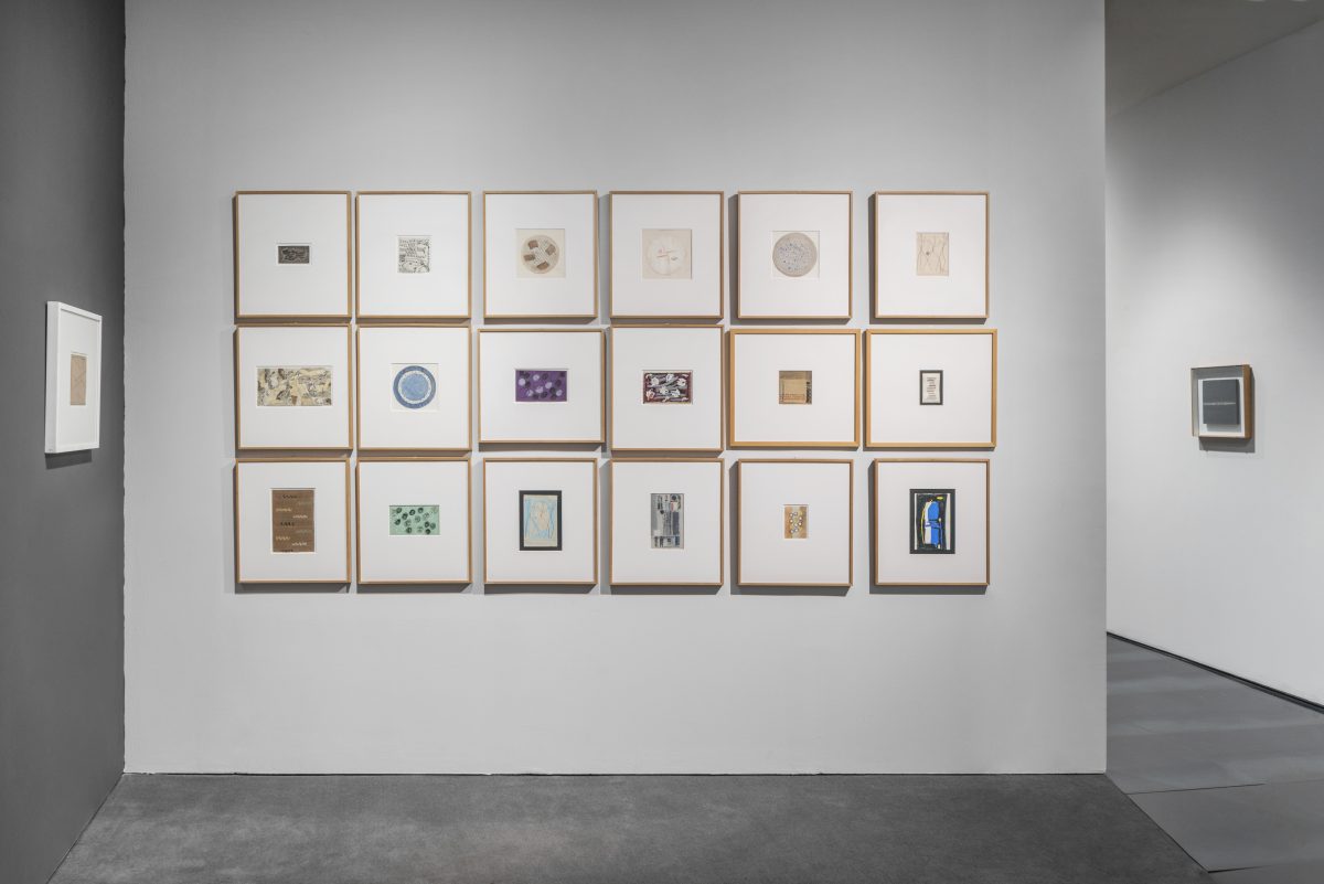 <i>Bice Lazzari. The poetic of the sign,</i> 2019 </br>
installation view, Museo Novecento, Firenze</br>>