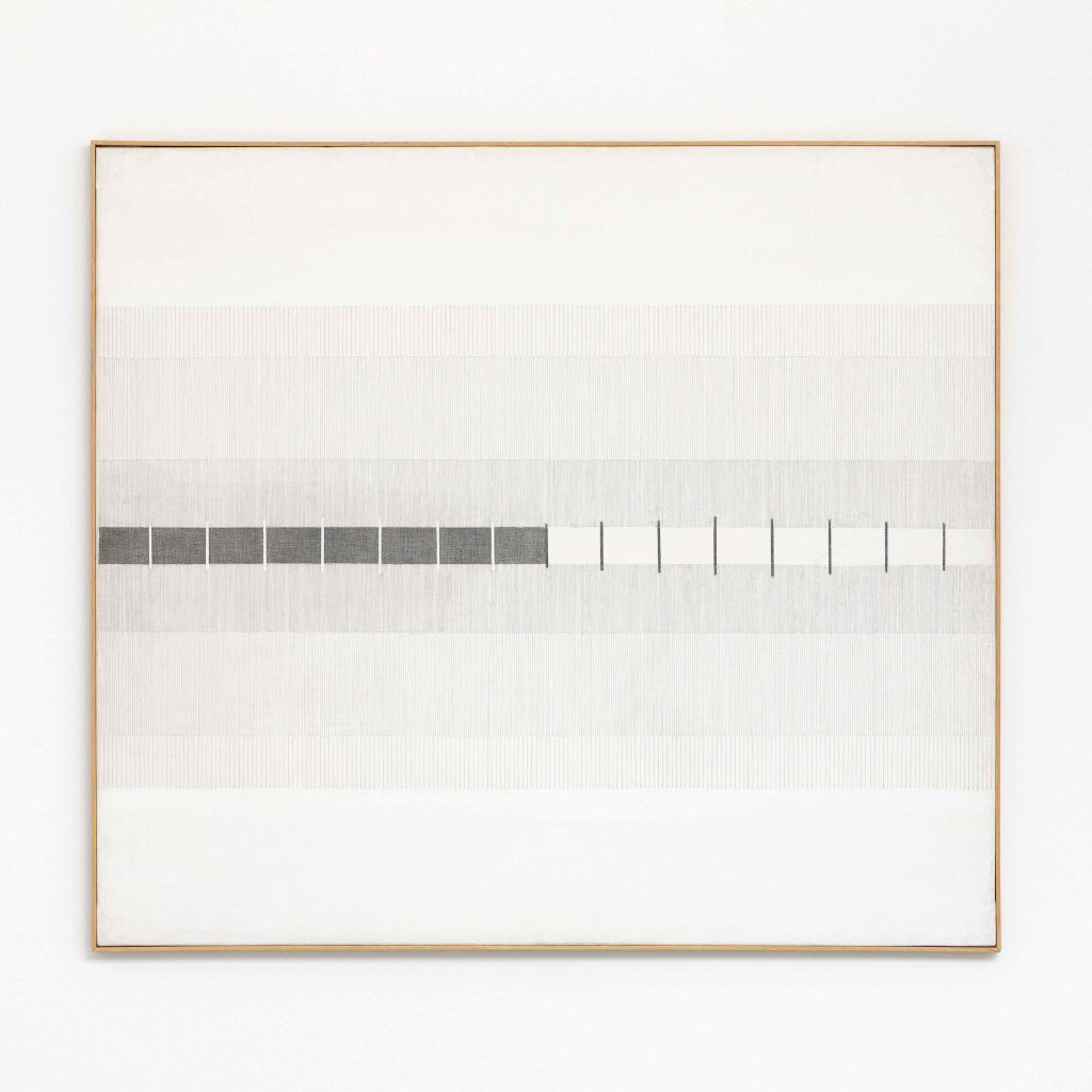 <i>Sequenza cromatica 2</i>, 1968</br>
tempera and pencil on paper</br>
90,5 x 102 x 1,5 cm / 35.6 x 40.1 x 0.5 in>