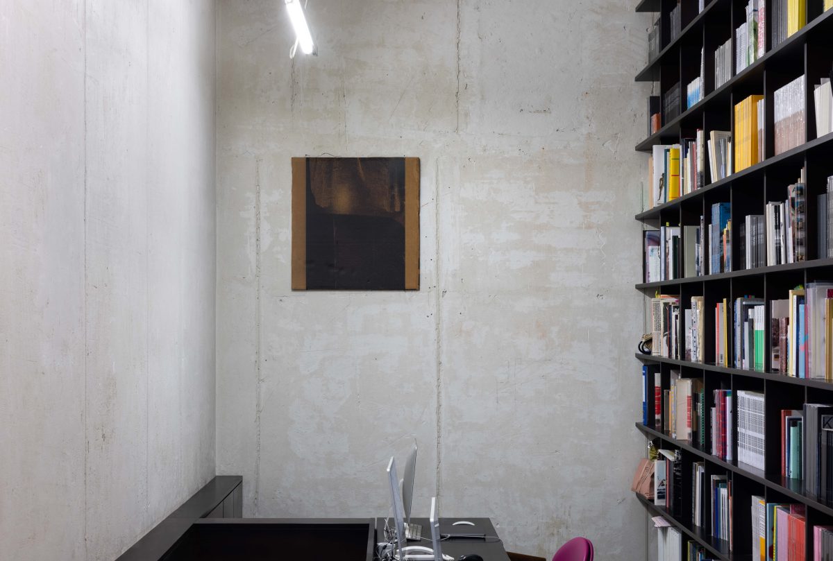 <i>Back Facing Front</i>, 2025
</br> installation view, kaufmann repetto Milan