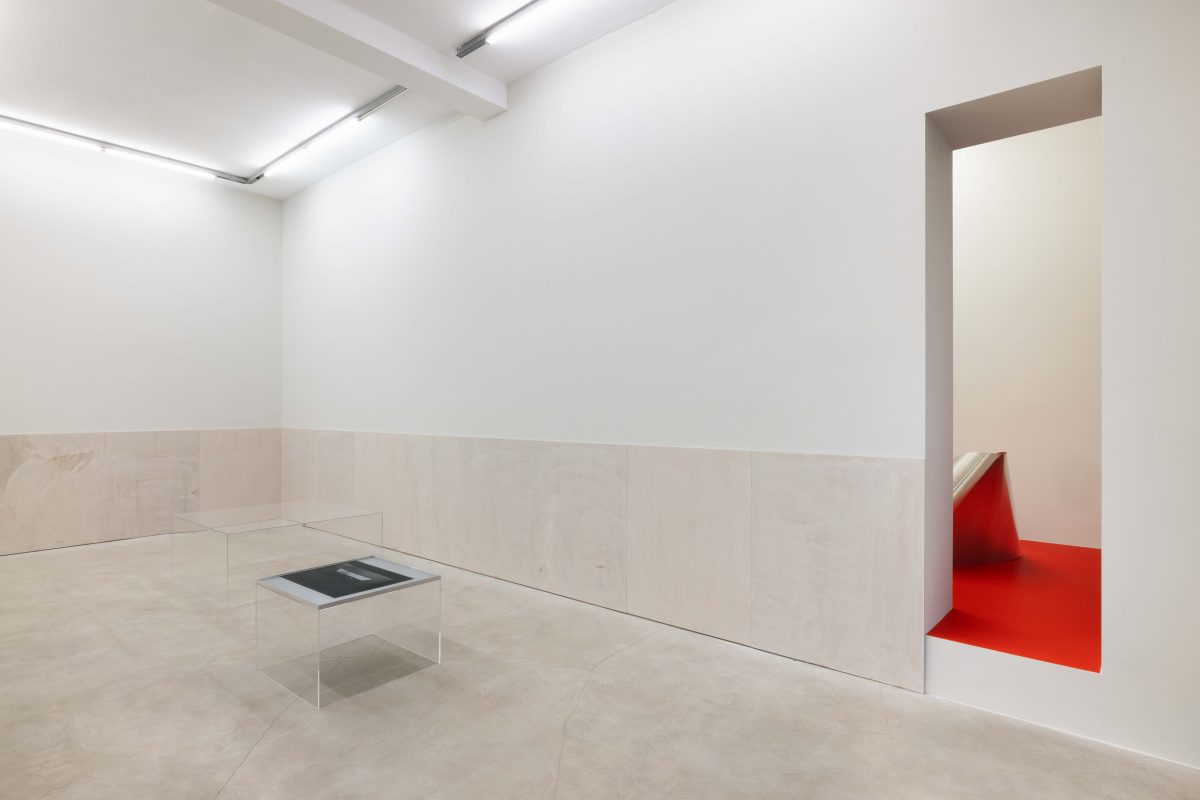 <i>Back Facing Front</i>, 2025
</br> installation view, kaufmann repetto Milan