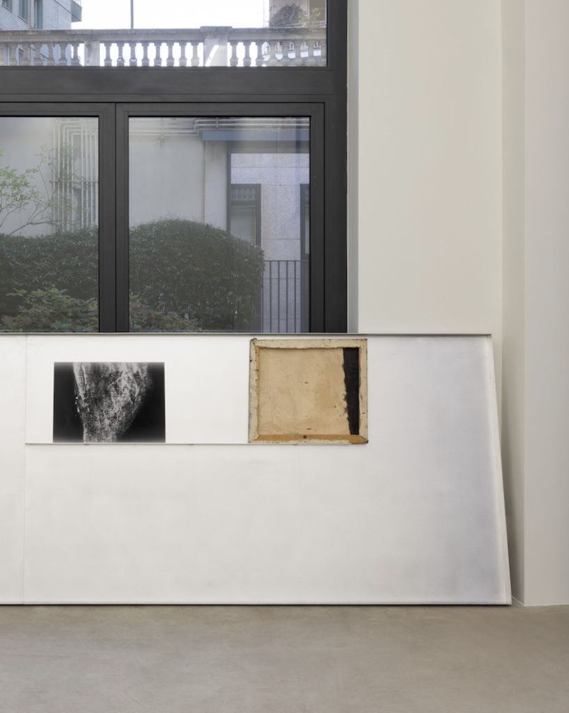 <i>Untitled,</i> 2023 - 2025</br>
aluminium, print on matte Hahnemühle paper, oil on canvas</br> 134,5 x 242,5 x 31,5 cm / 53 x 95.4 x 12.4 in