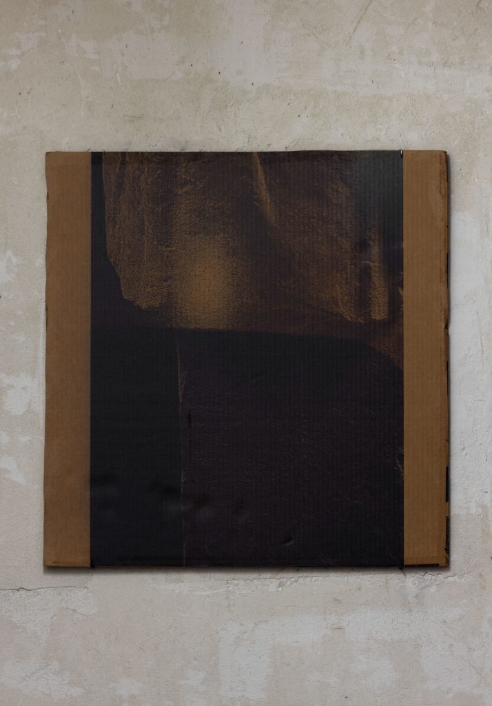 <i>Untitled,</i> 2025</br>
UV-print on cardboard</br> 78 x 75 x 1,5 cm / 30.7 x 29.5 x 0.5 in