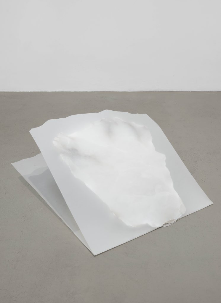 <i>Quando le sensazioni diventano vere [When sensations become true]</I>, 2024</br> alabaster and tracing paper</br>
70 x 110 x 45 cm / 27.5 x 43.3 x 17.7 in