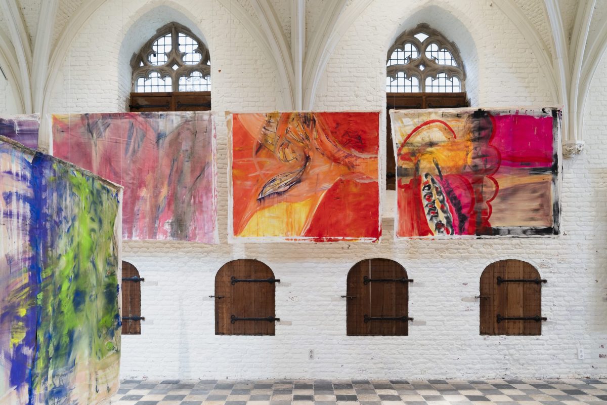 <i>Worm in a Water Glass,</i> 2022 </br>
installation view, Vleeshal Center for Contemporary Art, Middelburg