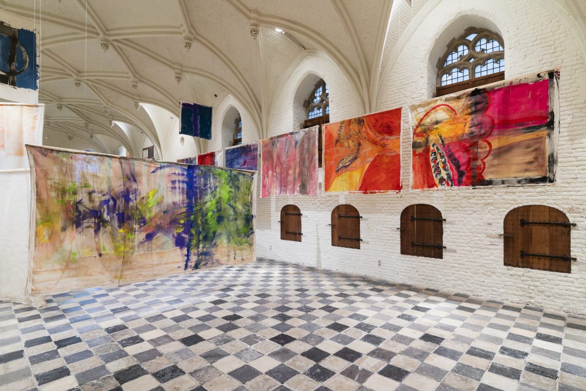 <i>Worm in a Water Glass,</i> 2022 </br>
installation view, Vleeshal Center for Contemporary Art, Middelburg>