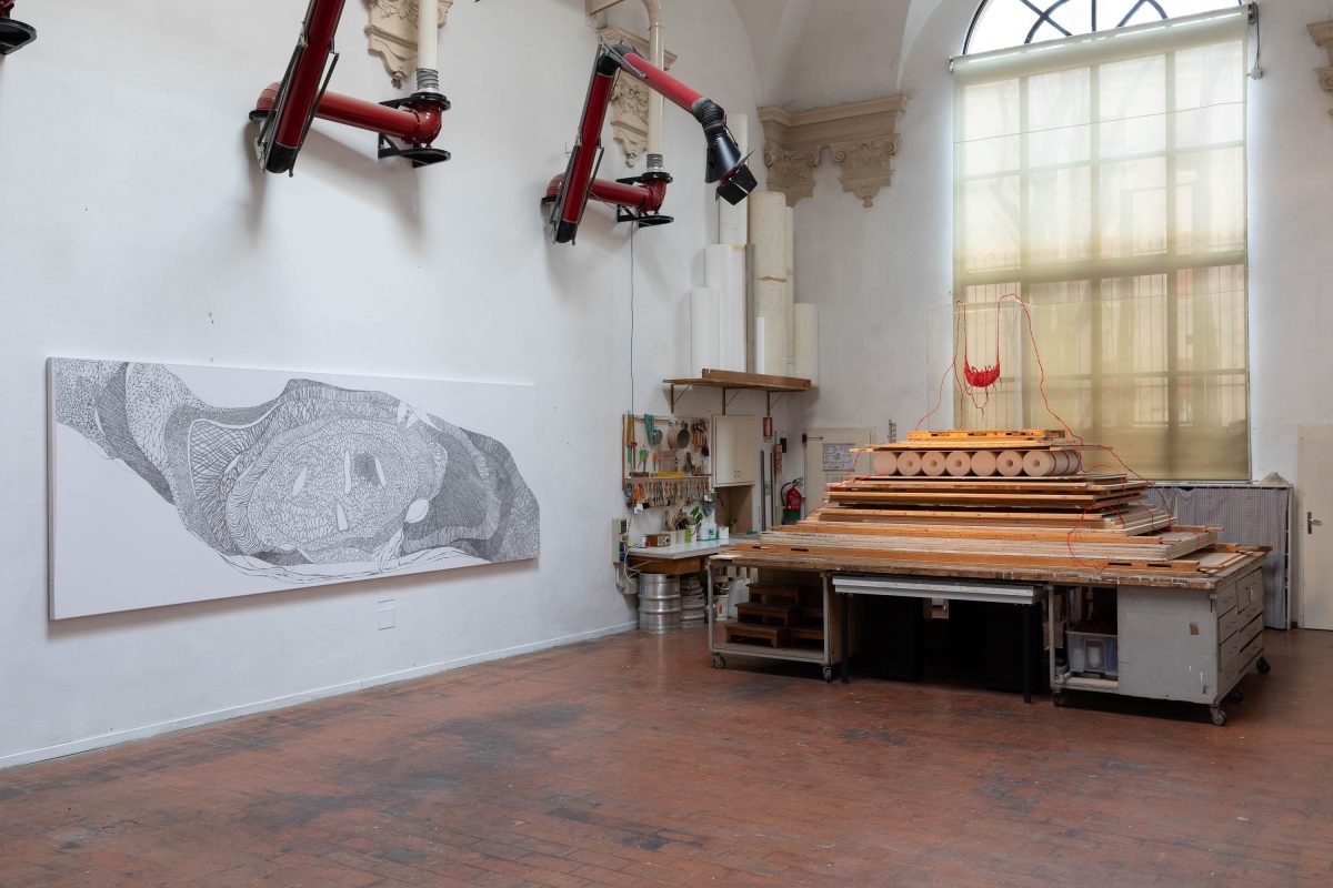 <i>iDOLO,</i> 2024 </br>
installation view,  Laboratorio degli Angeli, Bologna>