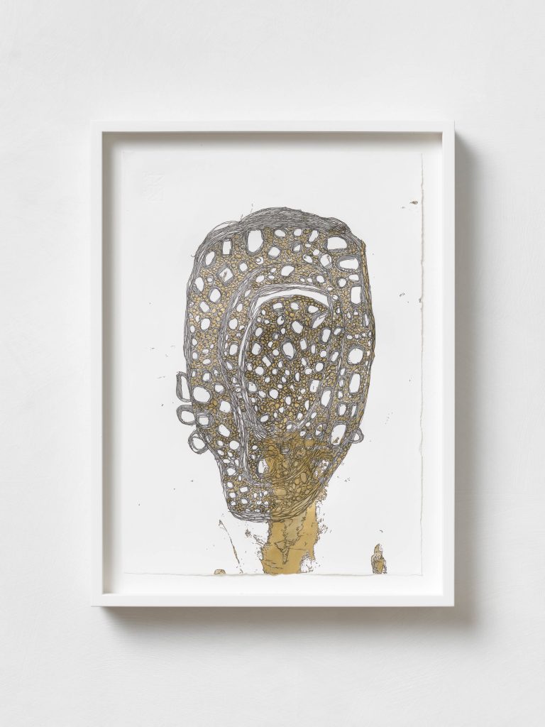 <i>Cellula Oracolare, #40</i>, 2020</br>
drawing, gold ink, black pigment marker on paper</br>
40 x 30 x 4 cm / 15.7 x 11.8 x 1.5 in>